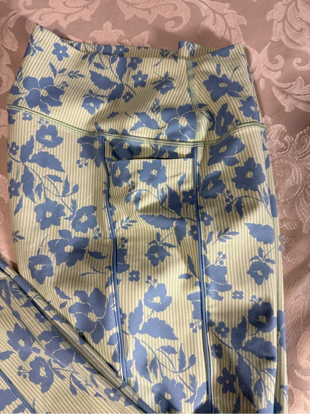 Peloton Floral High Rise Leggings Size L Blue Green Stripe Print Side Pockets - Picture 10 of 15